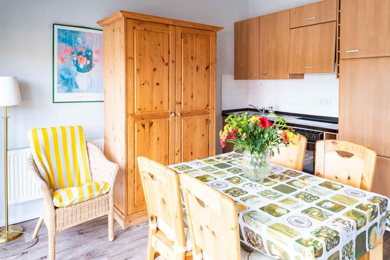 Apartmenthaus Chrischanshof Rostock Exteriör bild