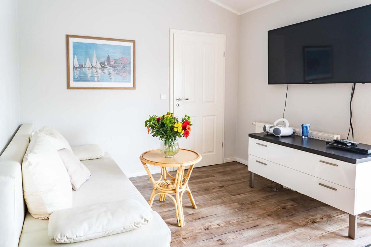 Apartmenthaus Chrischanshof Rostock Exteriör bild