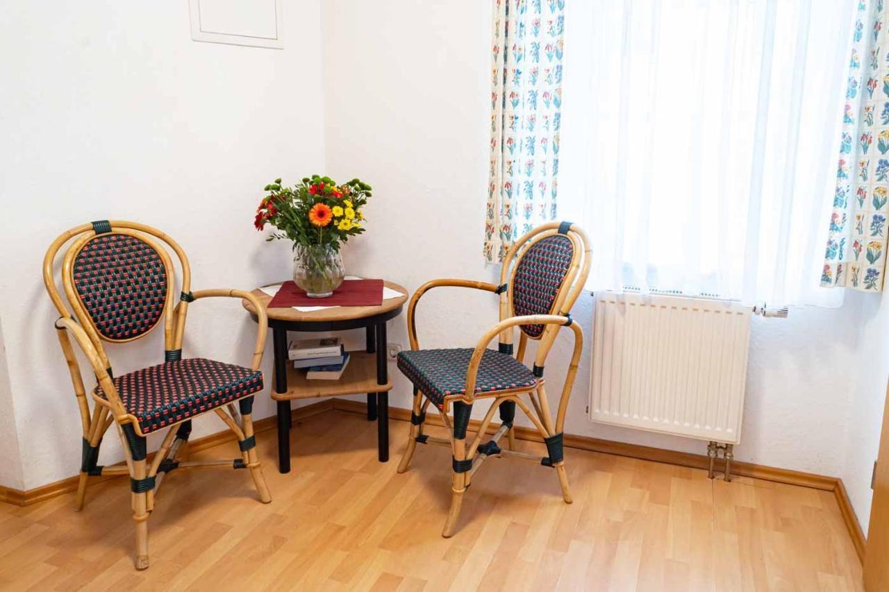 Apartmenthaus Chrischanshof Rostock Exteriör bild