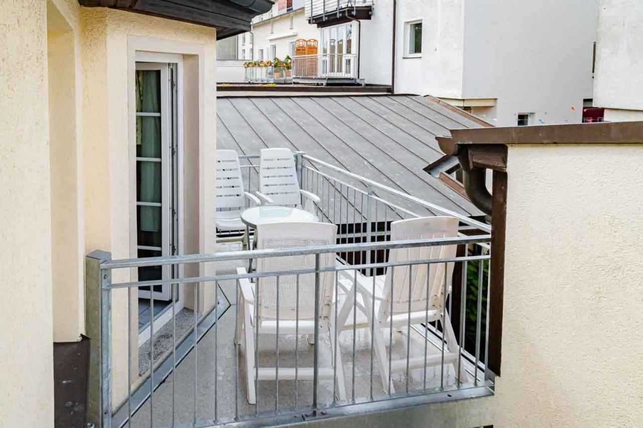 Apartmenthaus Chrischanshof Rostock Exteriör bild